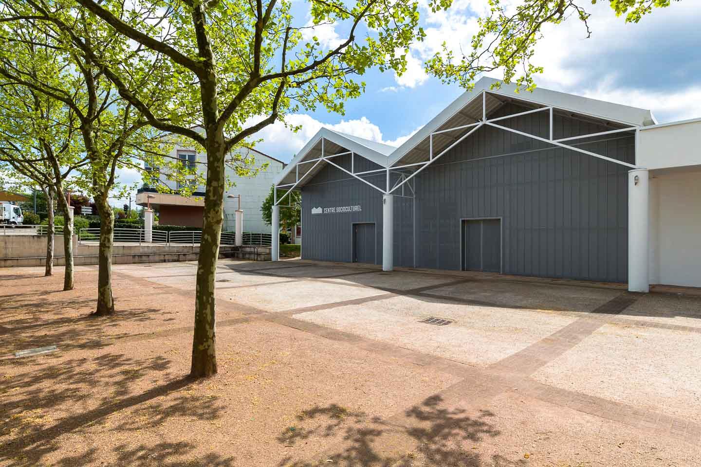 CENTRE CULTUREL DE SEICHAMPS Salles de spectacles