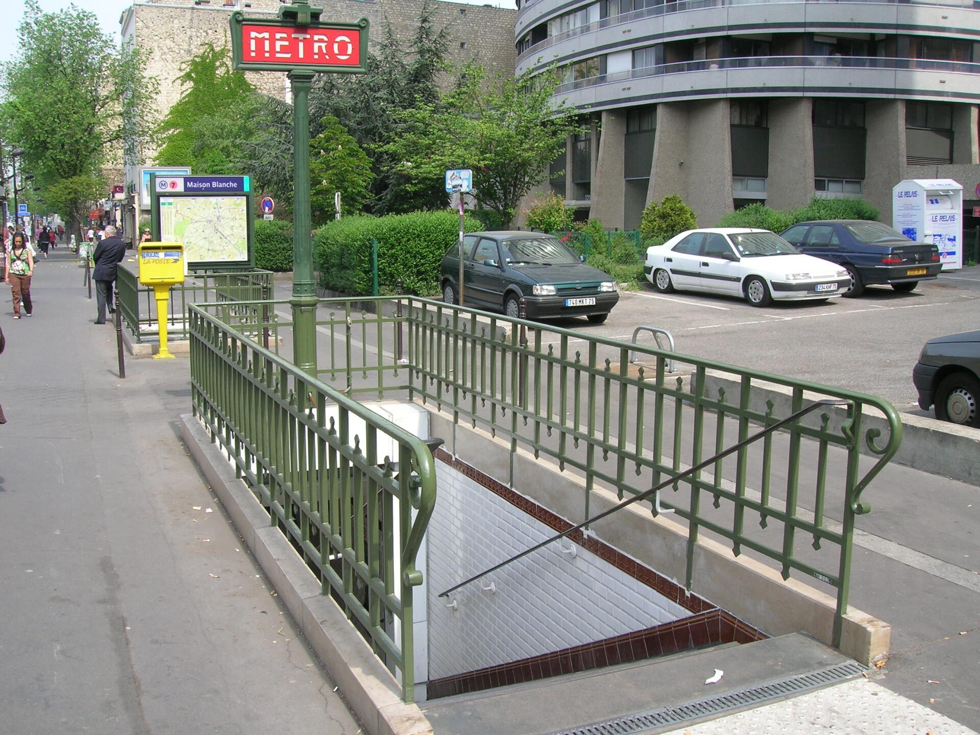 7 Port De La Gare 75013 Paris METRO MAISON BLANCHE - Salles de spectacles
