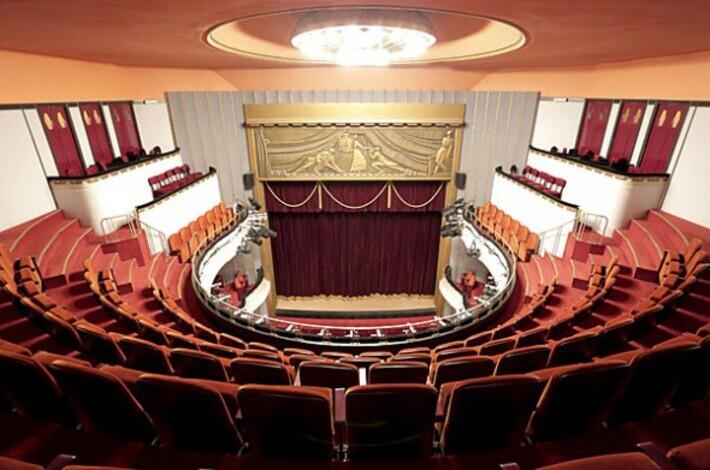 20 Rue De La Michodière 75002 Paris THÉÂTRE DE LA MICHODIERE - Salles de spectacles