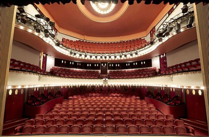 20 Rue De La Michodière 75002 Paris THÉÂTRE DE LA MICHODIERE - Salles de spectacles
