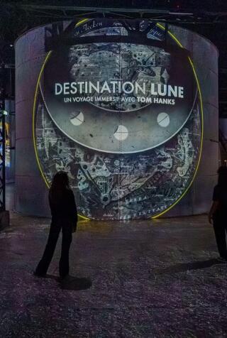 atelier_des_lumieres_destination_lune_billet_affiche_1759478310_1759478405