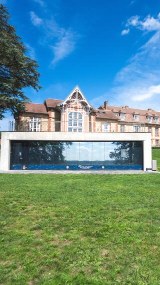 dans_les_coulisses_de_clairefontaine_visite_guidee_affiche_1770816017