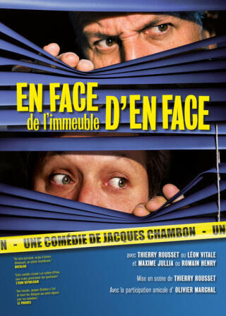en_face_de_l_immeuble_d_en_face_comedie_lyon_affiche_1761296132_1790345603