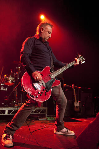 peter_hook_and_the_light_concert_casino_de_paris_affiche_1788769011